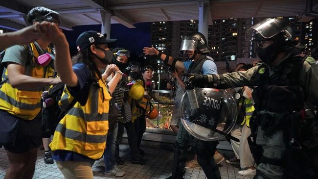 Bos Media Hong Kong Diduga Terlibat Demo Ditangkap