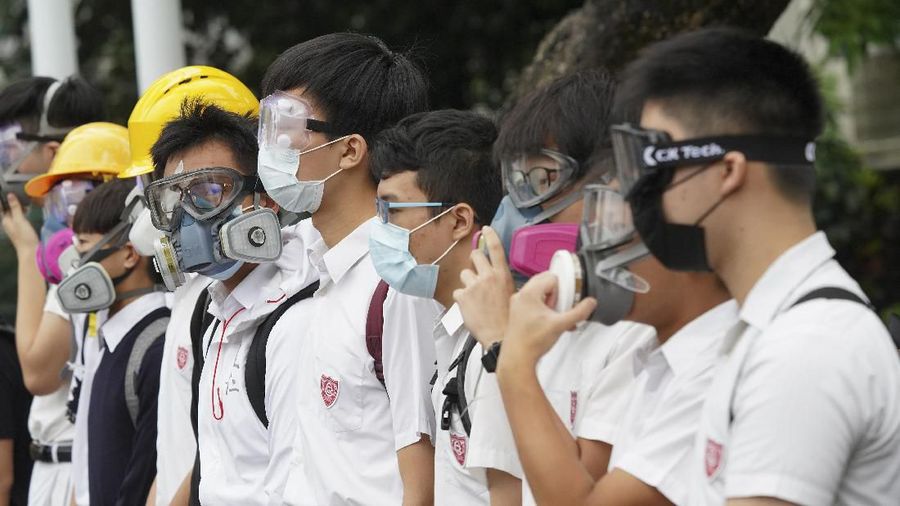 Siswa pelajar ikut demo Hong Kong