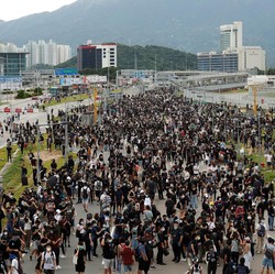 RUU Ekstradisi Sudah Dicabut, Kenapa Demo Hong Kong Lanjut?