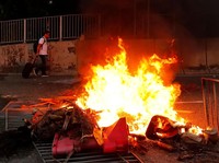 Awas, Demo Hong Kong Makin Tak Terkendali