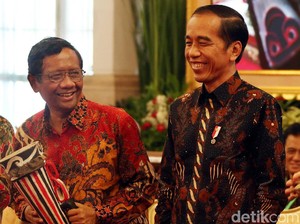 2 Opsi Buat Jokowi Jika Mahfud Mundur dari Kursi Menteri