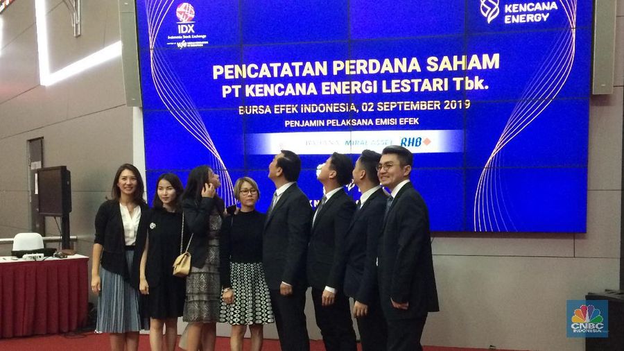 Listing PT Kencana Energi Lestari Tbk (KEEN), Senin 2 September 2019/Syahrizal Sidik/CNBC Indonesia