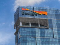 Penjualan Mobil Lesu, Laba Bank Danamon Turun 8,57% Jadi Rp3,2 T