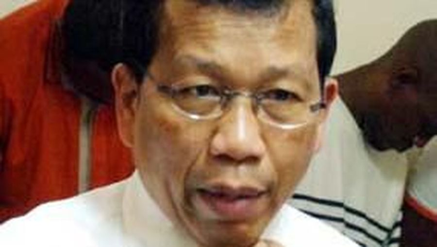 Mundurnya Hamid sebagai direksi dan komisaris di beberapa perusahaan disebutkan karena tak sesuai dengan kriteria OJK.