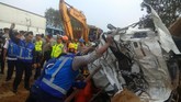 Semua korban kecelakaan di Tol Cipularang langsung dilarikan ke rumah sakit di Purwakarta. Setidaknya ada tiga rumah sakit rujukan yakni RS Bayu Asih, RS MH Thamrin, dan RS Siloam Purwakarta. (ANTARA FOTO/Ibnu Chazar)
