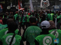 Benarkah Pengangguran RI Turun Gegara Jadi Driver Ojol?