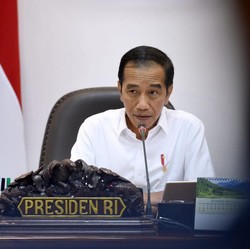 Jokowi Lagi dan Lagi Soroti Ekonomi Global Berat, Terus Pak?