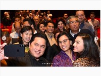 Sri Mulyani & Erick Thohir Nobar Film Gundala, Ini Reaksinya