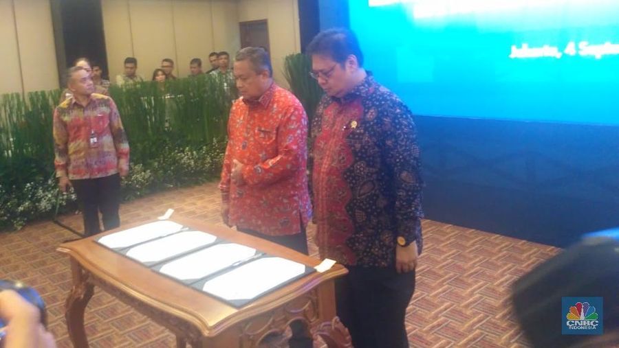 Pemerintah dan Bank Indonesia serta Otoritas Jasa Keuangan (OJK) menyepakati 6 (enam) langkah strategis.