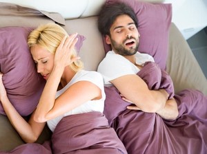 Sering Mendengkur Saat Tidur Apakah Berbahaya? Simak Penjelasannya