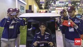 Suasana ajang pameran khusus kendaraan listrik, Indonesia Electric Motor Show (IEMS) 2019 di Balai Kartini, Jakarta, Rabu, 4 September 2019. (CNN Indonesia/Bisma Septalisma)