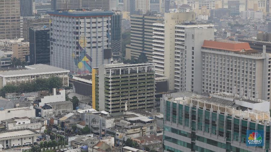 Suasana gedung bertingkat di Jakarta (CNBC Indonesia/ Andrean Kristianto)