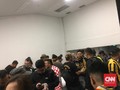 Suporter Malaysia Masih Tertahan di Dalam GBK