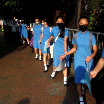 Demo Hong Kong, Ratusan Pelajar Bentuk Rantai Manusia