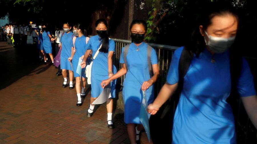 Pelajar Hong Kong tetap melanjutkan demonstrasi meski akhir pekan lalu kerusuhan terjadi