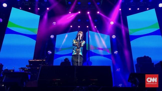 Menikmati Aksi 'Dingin' Primal Scream di Soundrenaline 2019