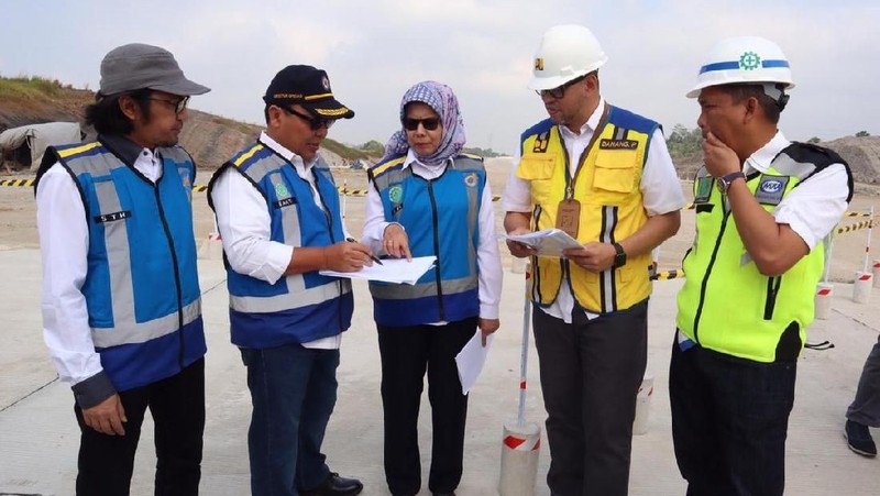 Jalan Tol Balikpapan-Samarinda, akan melintasi Kecamatan Samboja, Kutai Kartanegara yang hingga awal September 2019 ini hampir rampung 100%.
