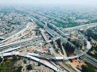 Yang Mau Liburan, Pagi-pagi Tol Japek Sudah Macet Nih!
