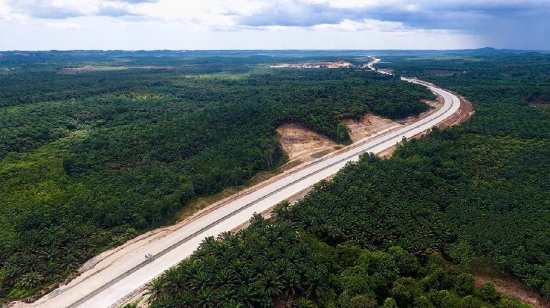 Jalan Tol Balikpapan-Samarinda, akan melintasi Kecamatan Samboja, Kutai Kartanegara yang hingga awal September 2019 ini hampir rampung 100%.