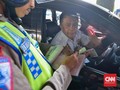 Polisi Tilang 1.904 Pengendara di Hari Pertama Ganjil Genap