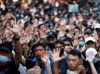 Pengadilan Hong Kong Vonis Penjara 45 Aktivis Pro-Demokrasi, Ada Apa?