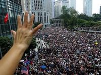 Dari AS Hingga Jerman, Pendemo Hong Kong Meminta Dukungan
