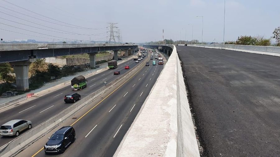 Tol Jakarta-Cikampek (Japek) Elevated II atau Tol Layang Japek (Ist Jasamarga)