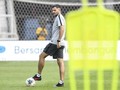 Indonesia Kalah dari Vietnam, Tagar #Simonout Bergaung Lagi