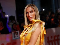 Foto Ciuman Nyebar, Jennifer Lopez-Ben Affleck Resmi Balikan?