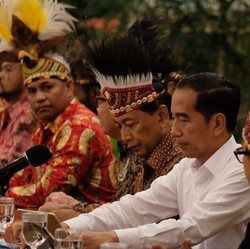Janji Jokowi: 1.000 Mahasiswa Papua Jadi Karyawan BUMN