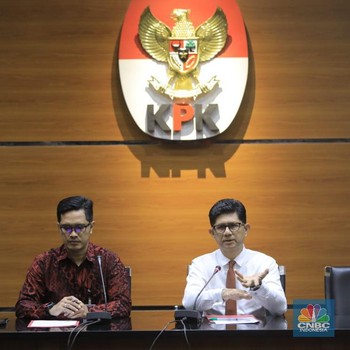 Ini Momen KPK Umumkan Mafia Migas Petral Jadi Tersangka