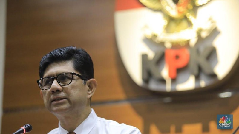Komisi Pemberantasan Korupsi (KPK) menetapkan mantan VP Marketing Pertamina Energy Service (PES) Bambang Irianto (BTO) dalam dugaan perkara suap.