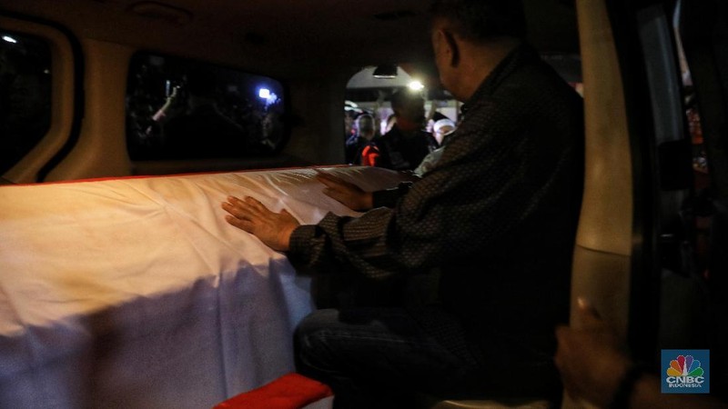 Habibie meninggal dunia pada Rabu (11/9) pukul 18.05 WIB di RSPAD Gatot Soebroto. Kabar meninggal ini disampaikan putranya, Thareq Kemal.