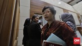 Calon pimpinan KPK Lili Pintauli Siregar menjalani uji kepatutan dan kelayakan di ruang rapat Komisi III DPR RI. Lili memiliki latar belakang Wakil Pimpinan Lembaga Perlindungan Saksi dan Korban (LPSK) dan jadi satu-satunya perempuan yang dipilih Komisi III.