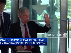 Donald Trump Pecat Penasihat Keamanan Nasional AS