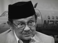Begini Cara Habibie Jinakkan Dolar AS dari Rp16.800 Jadi Rp6.550