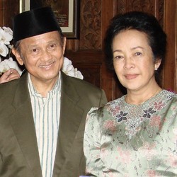 BJ Habibie: Totalitas ke Negara, Loyalitas ke Istri Tercinta