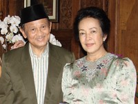 Besok, Habibie akan Dimakamkan di Samping Ainun