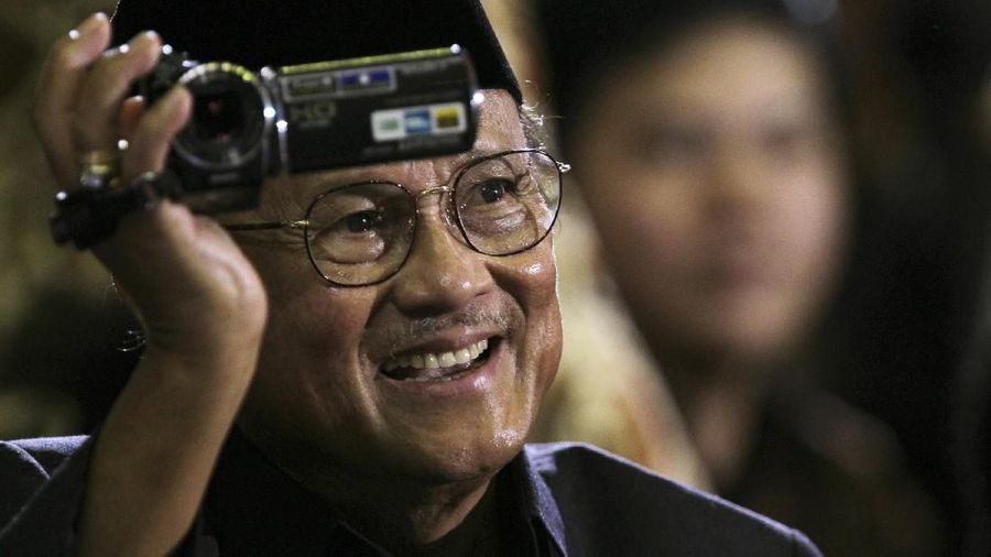 Presiden RI ke-3 BJ Habibie tutup usia pada Senin (9/9/2019) petang.