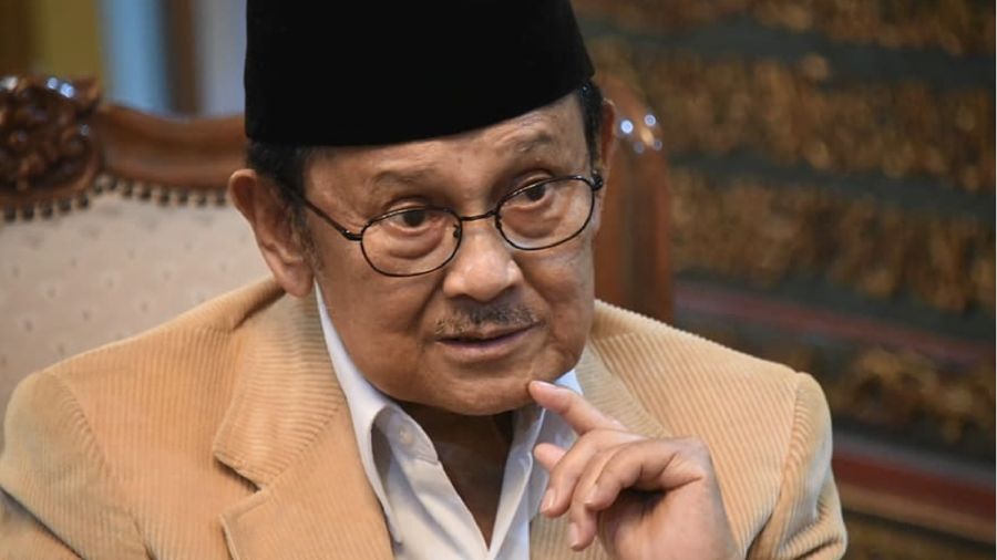 Kementerian Sekretaris Negara mengeluarkan surat edaran bersifat sangat segera dalam hal Pengibaran Bendera Negara Setengah Tiang