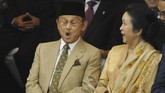BJ Habibie ketika menghadiri pelantikan Susilo Bambang Yudhoyono di Gedung DPR RI Jakarta, pada 20 Oktober 2009. (AFP PHOTO / Bay ISMOYO)