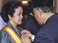 BJ Habibie Akan Dimakamkan di Samping Ainun di TMP Kalibata