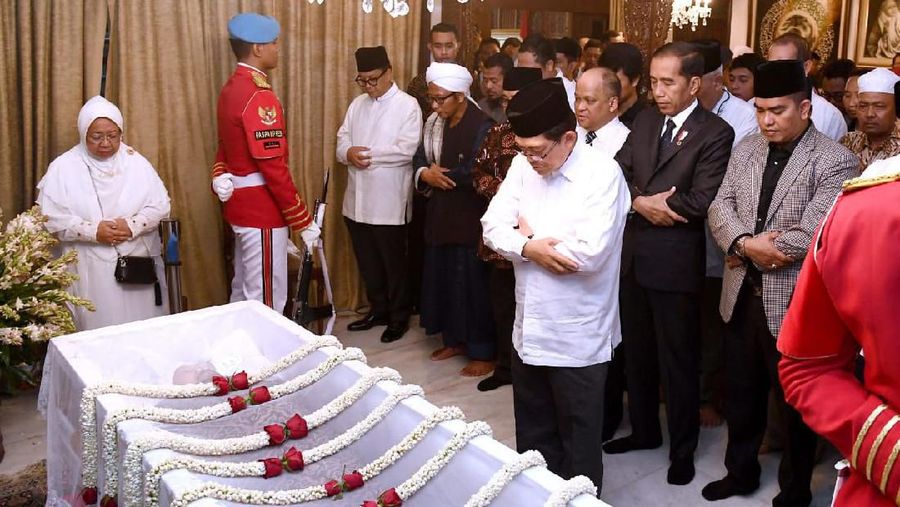 Upacara tersebut berlangsung di rumah duka, Jalan Patra Kuningan, Jakarta, Kamis (12/9/2019) siang.
