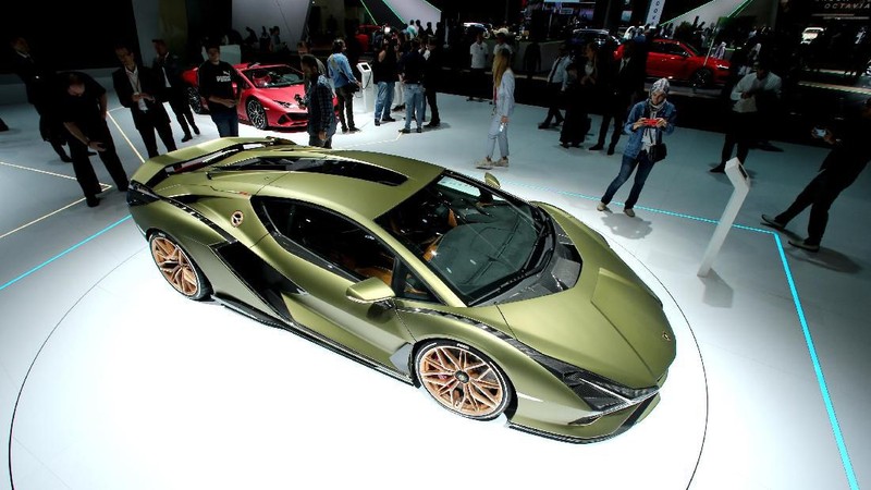 Pameran mobil di Jerman tersebut memperlihatkan berbagai model mobil listrik terbaru dari perusahaan pembuat mobil besar dari seluruh dunia.