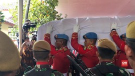 VIDEO: Keluarga Serahkan Jenazah BJ Habibie ke Negara