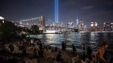 Aparat penegak hukum AS memperkirakan para teroris menghimpun uang hingga US$500 ribu atau Rp7,02 miliar untuk melancarkan serangan 9/11. (Photo by Johannes EISELE / AFP)