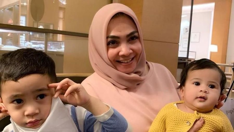 Tak Kalah dengan Anak, Ini Rantai Bisnis Ibu Nagita Slavina