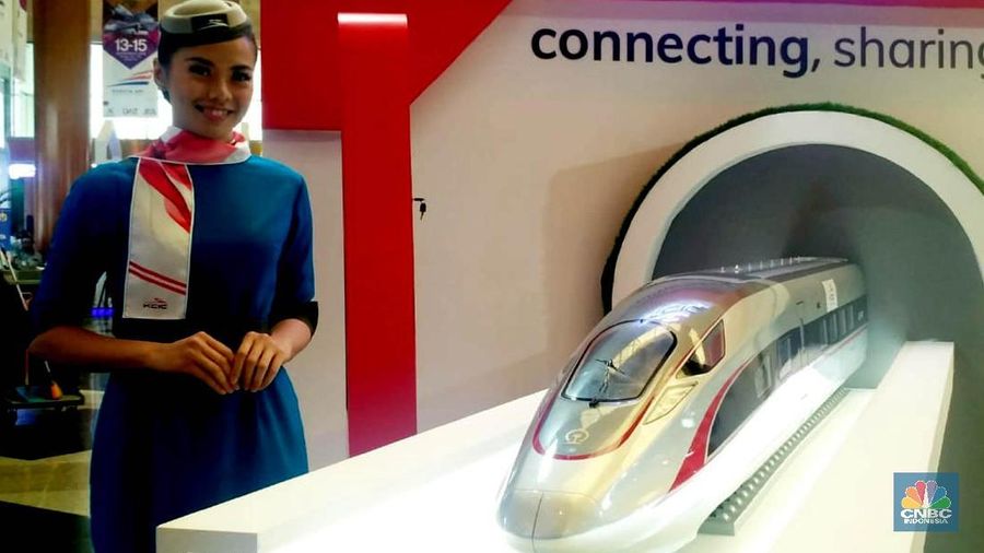 Model terbaru kereta cepat China berjenis CR400AF.