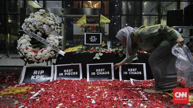 Koalisi Sipil Buka Peluang Uji Materi UU KPK Hasil Revisi