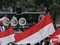 Massa Bakar Spanduk, Tantang Agus Rahardjo Keluar Gedung KPK